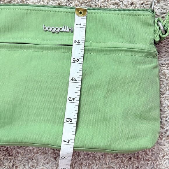 Baggallini Green Crossbody Purse - Picture 5 of 8